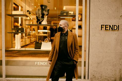 who is the current designer for fendi|kim jones fendi.